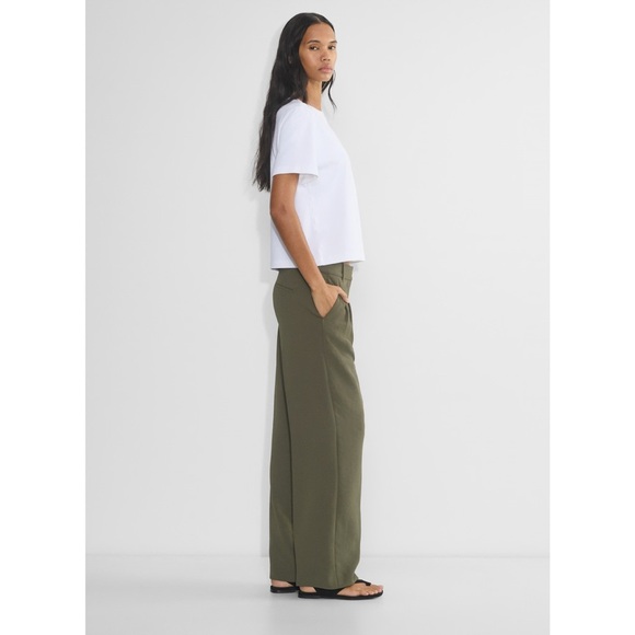 Aritzia Wilfred | The The Effortless Pant™ - Crepette™ in Dark Olive ~ US 4 - Picture 1 of 12